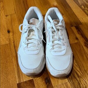 Nike air max off-white Athletic Shoes